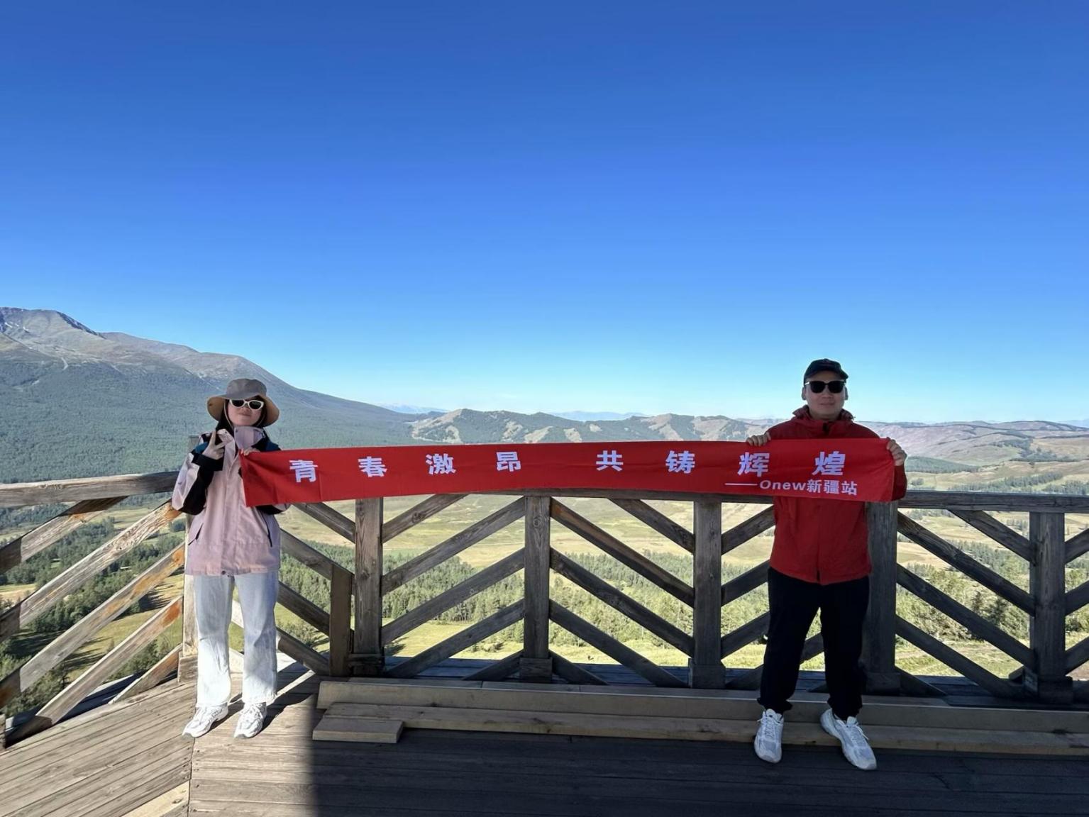 Powering Connections: [ONEWPOWER] Team Explores Xinjiang’s Frontiers on Unforgettable Expedition